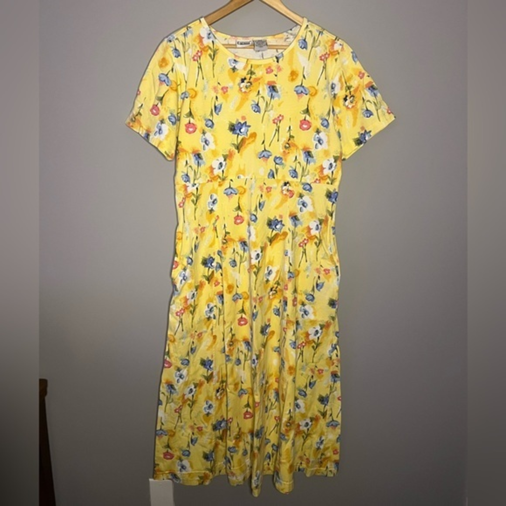 Vintage floral dress‎